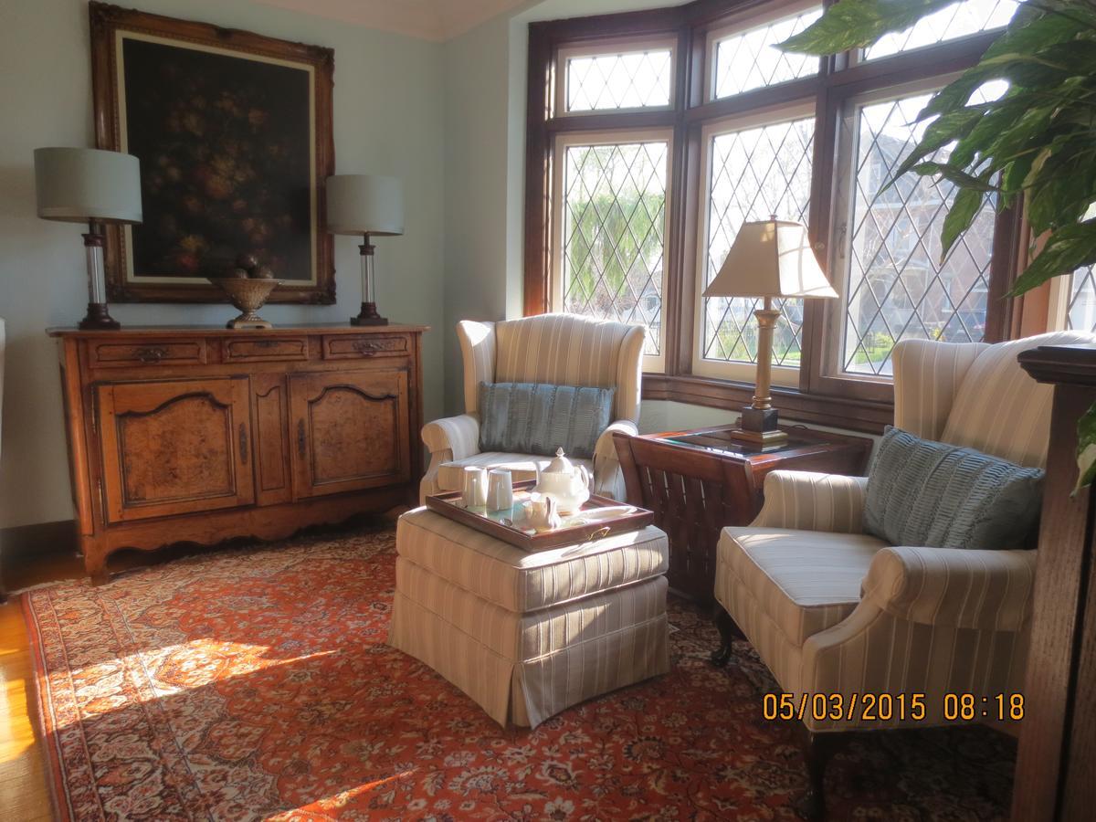 Robinsong Bed & Breakfast Thorold Eksteriør bilde